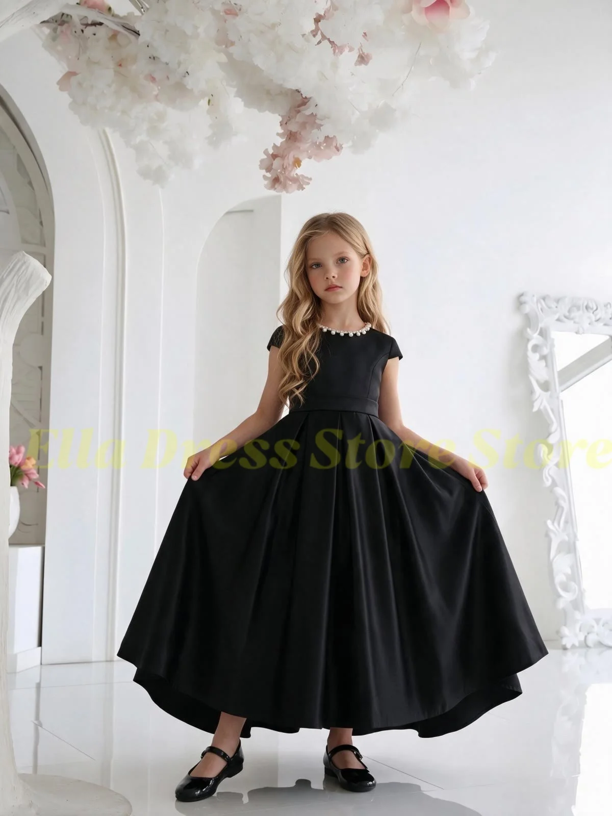 Maßgeschneidertes Großhandels-Blumenmädchenkleid für Hochzeiten, Satin, bauschig, mit Perlen verziert, schlicht, mit langen Ärmeln, Geburtstags- und Erstkommunionkleid – Detail 2