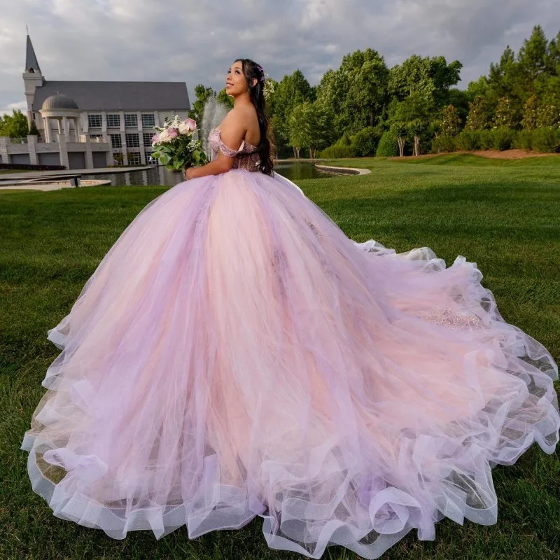 فساتين Quinceanera مكشوفة الكتفين للفتيات ، مشد وردي ، يزين دانتيل الأميرة ، ثوب الكرة الديكور ، 16 فساتين حلوة ، محبة