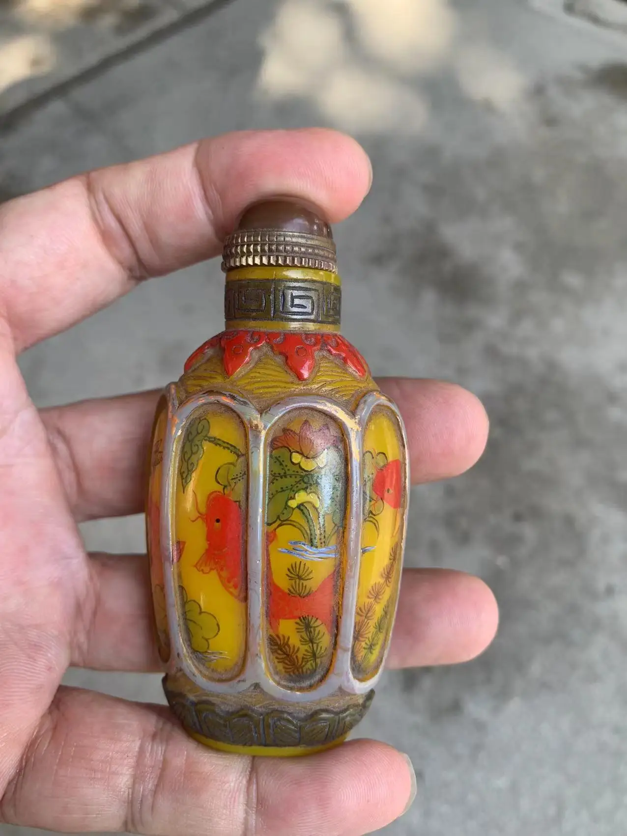 

Rare Qing Dynasty CHINESE Old colour glass PAINTING SNUFF BOTTLE,Lotus&fish,Free shipping