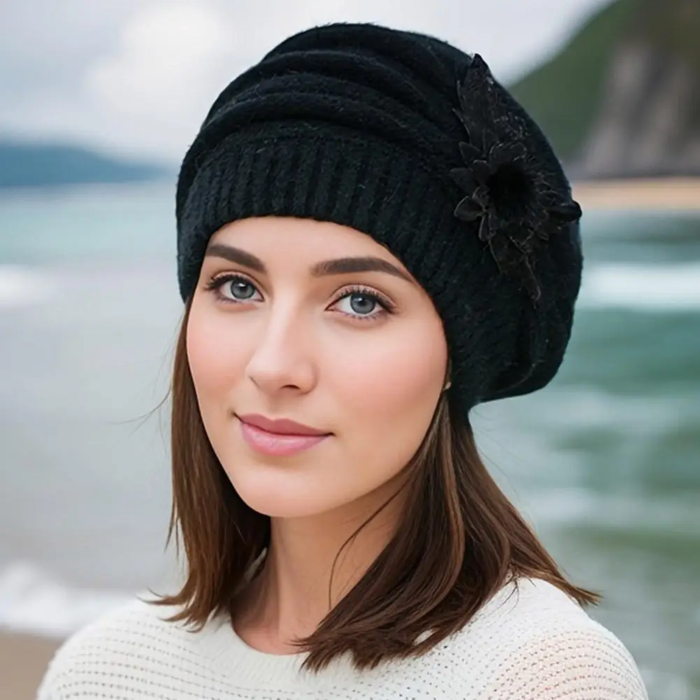 Winter Women\'s Beret Hat - Korean Fashion Thick Rabbit Hair Knit Beret for Young Women, Warm and Stylish Woolen Hat