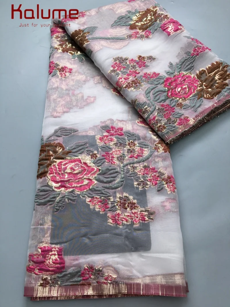 

Kalume 2025, июнь, позолоченная жаккардовая ткань, высокое качество, африканская жаккардовая кружевная ткань для шитья, вечерние, свадебные, женское платье F4389