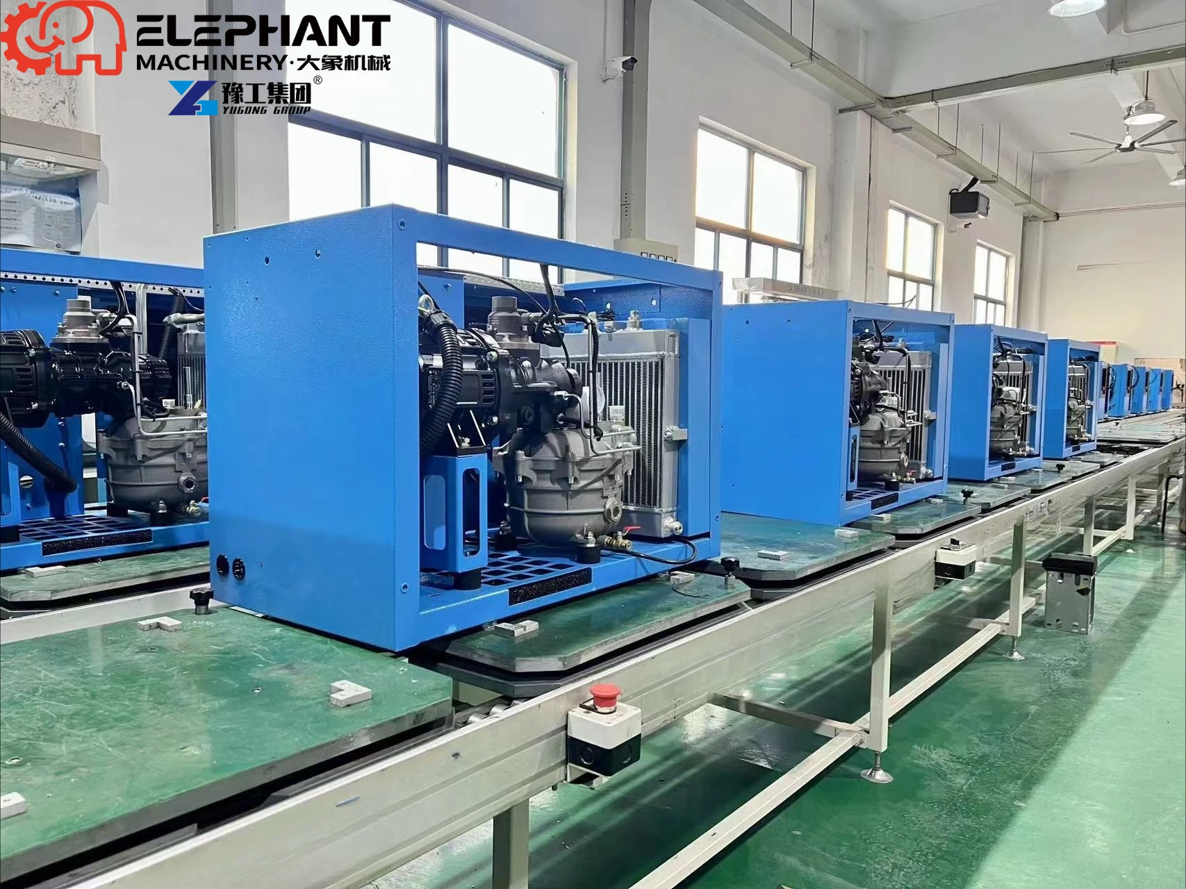 Compresor de Aire de Tornillo Lubricado Industrial Móvil de 5.5kW/7.5HP, 7.5kW/10HP, 11kW/15HP con Motor y PLC, Tanque de Aire de 300L