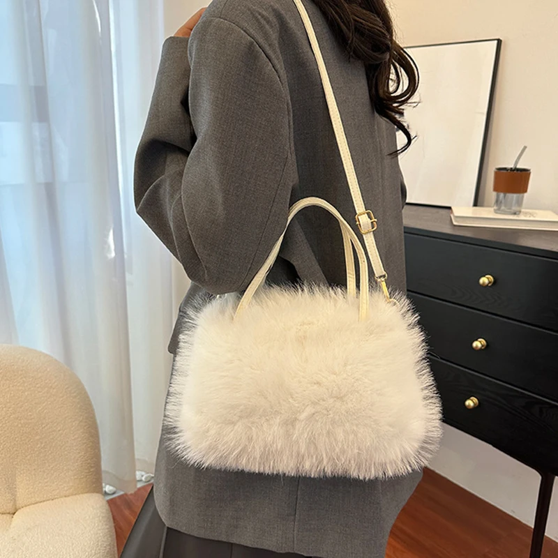 Faux Fur Tote Bag Women's Bucket Plush Light Luxury Ladies Handbags Soft Winter Crossbody Shoulder Bags Bolsa Feminina