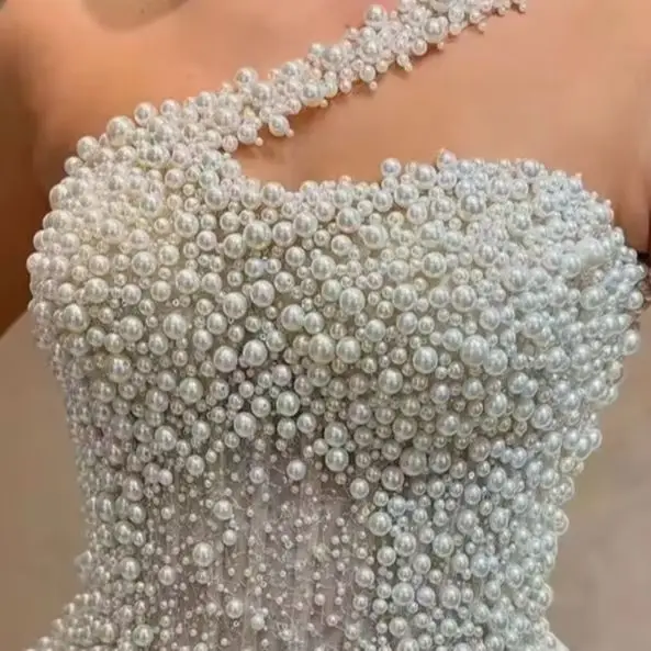 Coutures Pearls Mermaid Celebrity Dresses Halter Formal Occasion Dress Customized Champagne Beaded Party Night Gowns Engagement