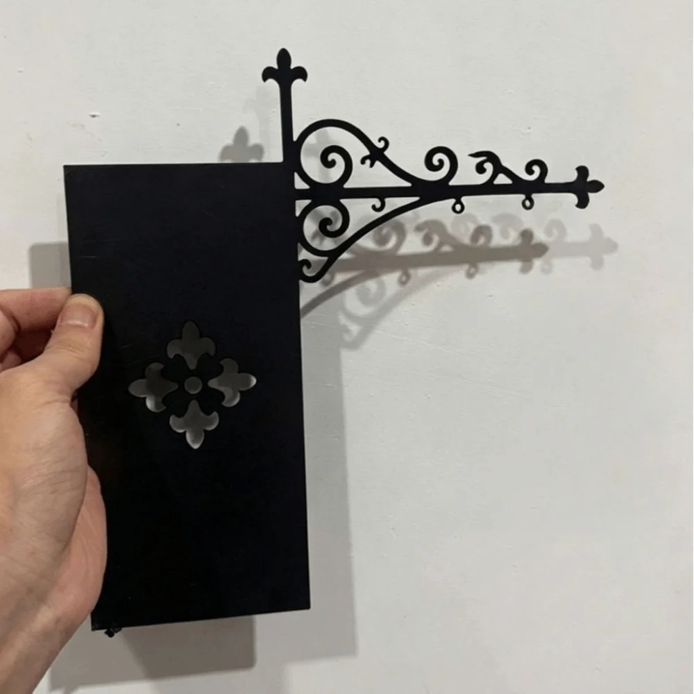 Vintage Iron Bookshelf Divider Rustic Scroll Solid Iron Bookend Lamp Wear-Resistant Matte Metal Surface Decorative Bookend