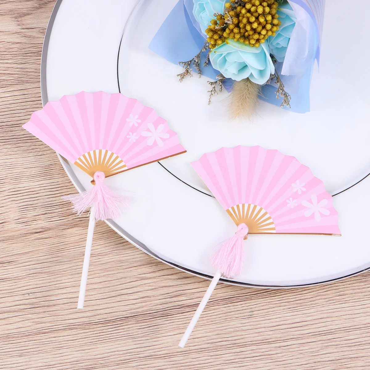 

6pcs Dessert Cake Insert Fan Decor Creative Beautiful Topper Birthday Party Supplies Cake Toppers