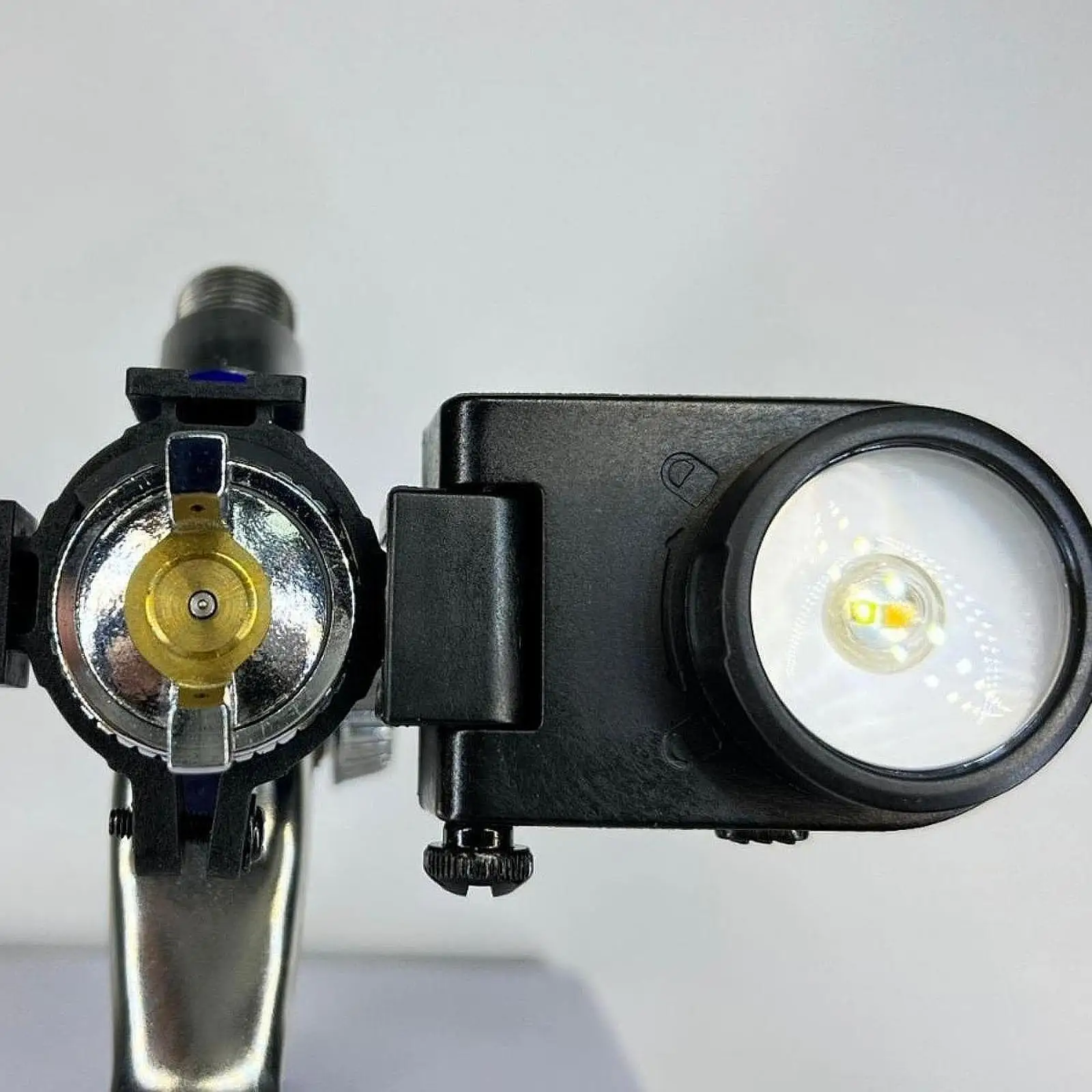 Lampa do malowania natryskowego z regulacją jasności, zastępuje nakładkę do malowania natryskowego.