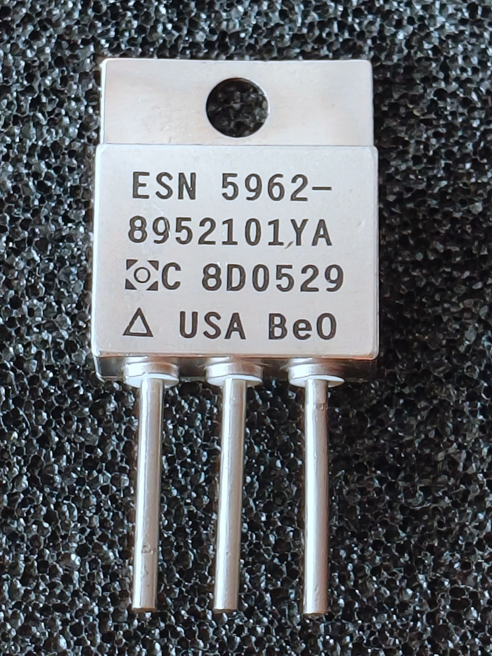 

1pcs/lot 5962-8952101YA New&Original In Stock