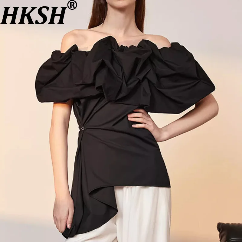 

Женская шикарная блузка HKSH с открытыми плечами и асимметричным воротником, плиссированная, приталенная, элегантная, модная, новая летняя коллекция HK19487