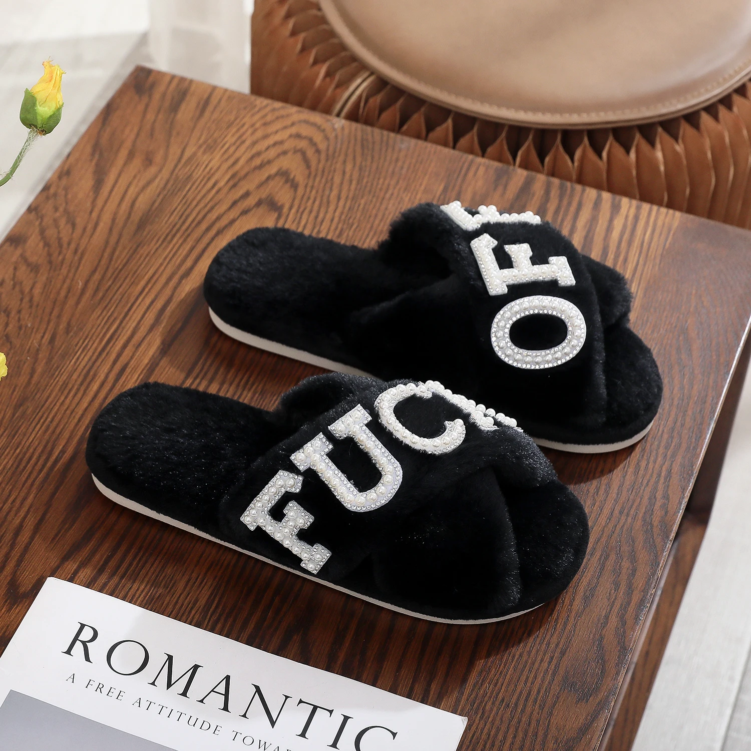 Light Luxury Black Cross-Strap Plush Home Slippers with Pearl Rhinestone Letters, Quirky and Unique, Non-Slip Soft Sole Indoor Slippers, Same Style as European and American Influencers, Women's Warm Thick Plush Bedroom Guest Slippers, Comfortable Plush Slippers