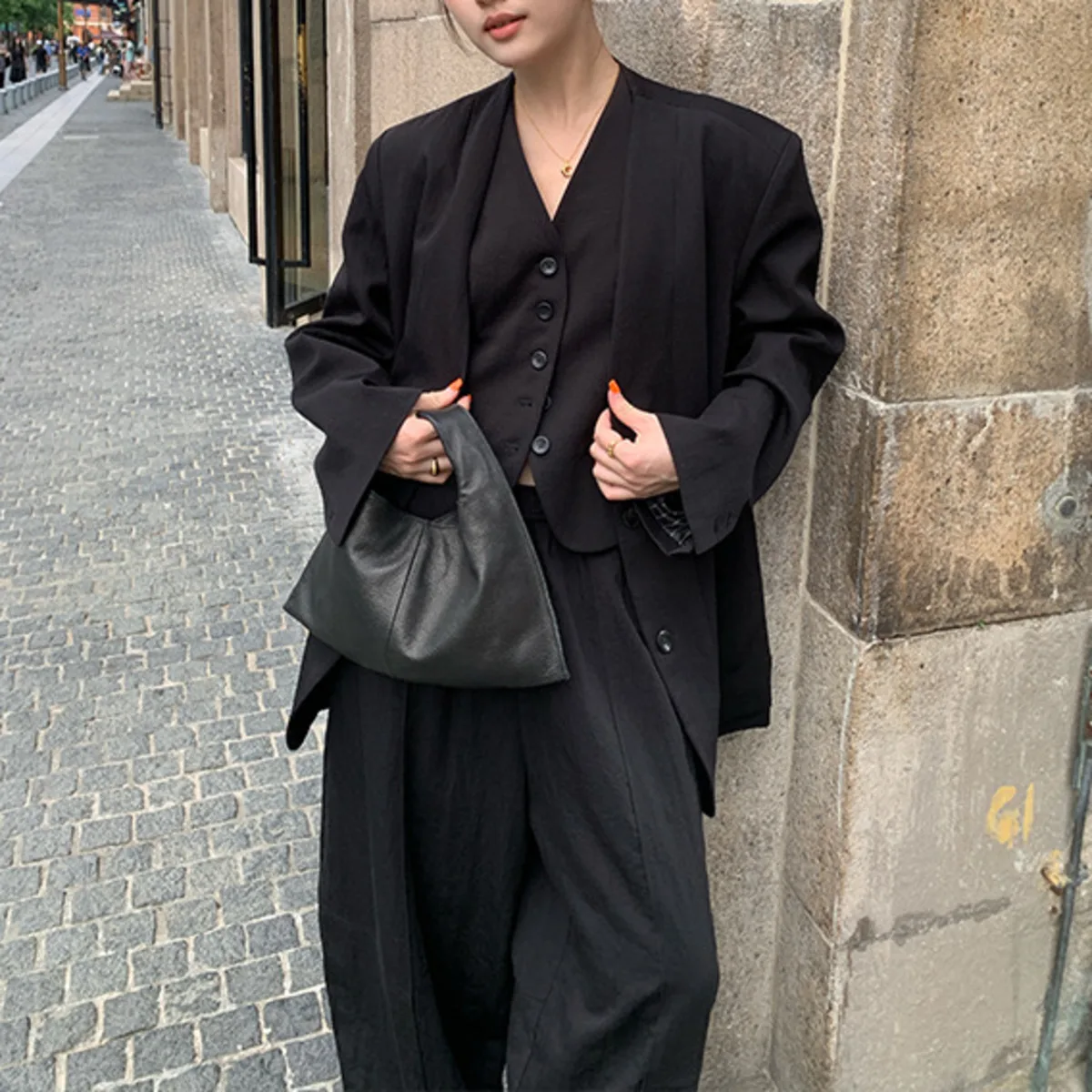 BJTZ Loose Temperament Versatile Solid Color Blazer Jacket For Woman 2025 Trendy New Two Button V-neck Jacket Female Top