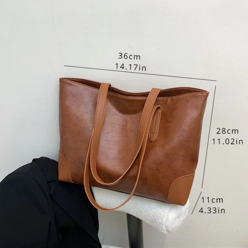 Retro Large Capacity Soft Leather Tote Bag 2023 Autumn/Winter New Versatile Instagram Commuting One Shoulder Underarm Mommy Bag