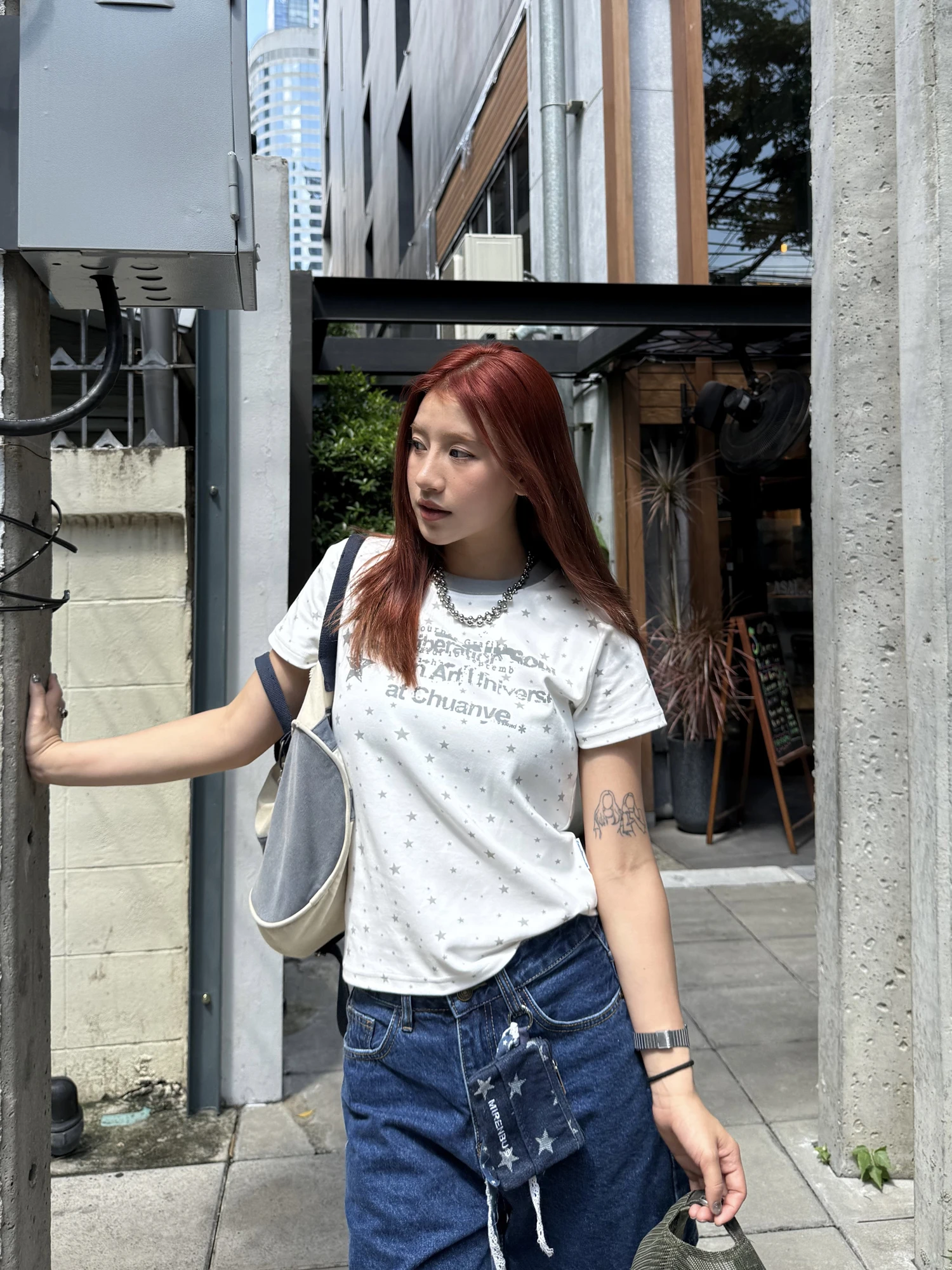 

Футболка Chuan Chuan Ya в американском ретро-стиле с оригинальным звездным принтом, женская летняя свободная универсальная футболка с коротким рукавом, уличная одежда в стиле Ins