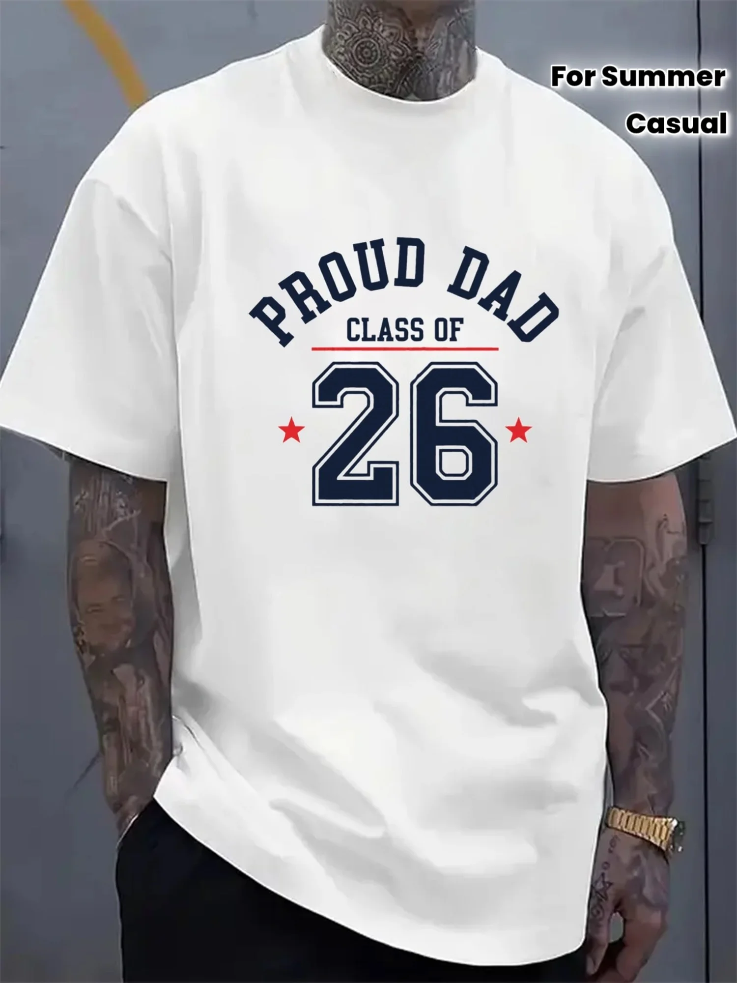 Men's Crew Neck T-Shirt, Specially Designed for Proud Dads, 2026 Graduation Edition, Features a White Graphic Design. This Casual Sportswear Is Perfect for Summer and Is Also Suitable for All Seasons.