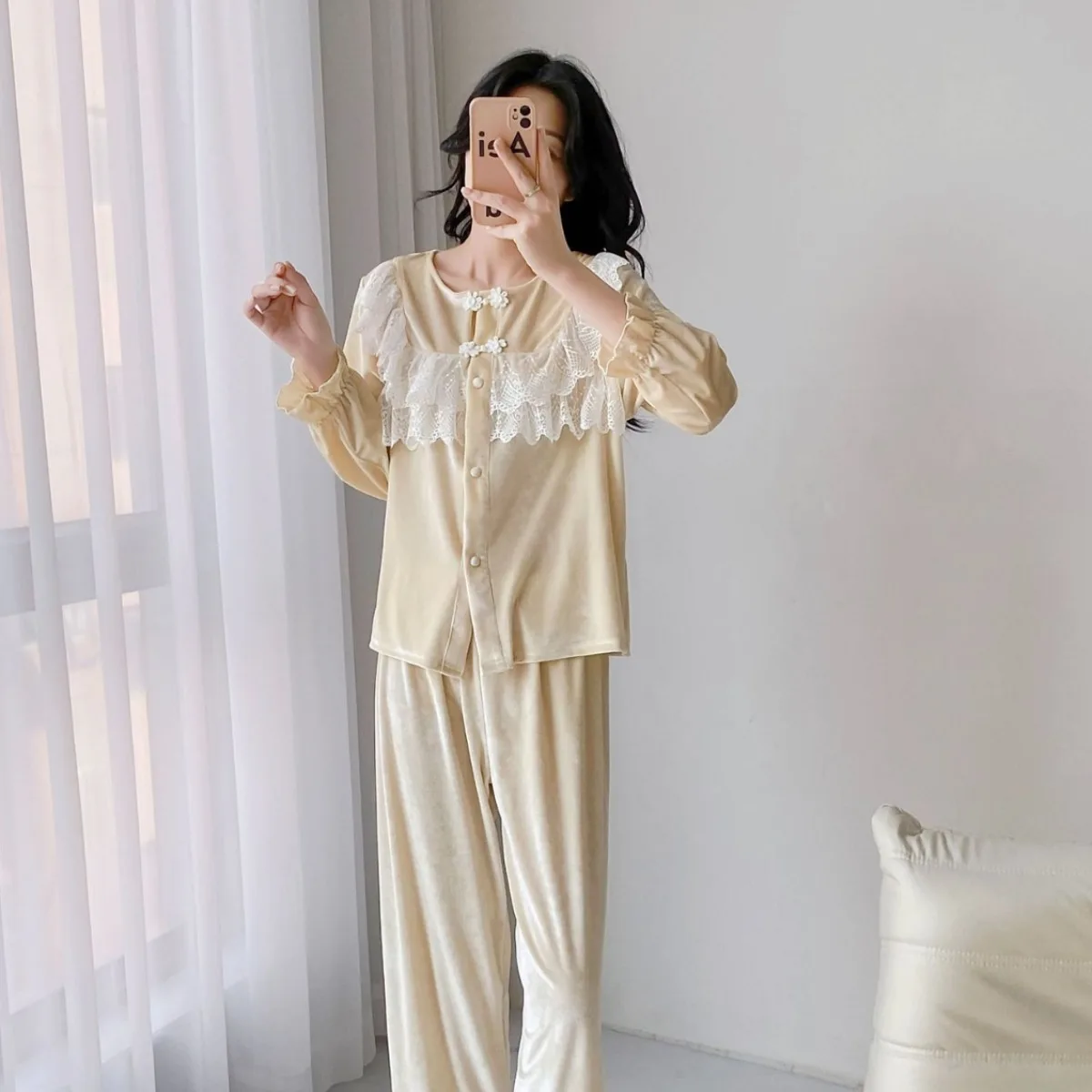 Autumn Winter Sleepwear Velvet Pajamas Set V-Neck Women Lace Pijamas Suit Casual Long Sleeve Nightsuits Homewear