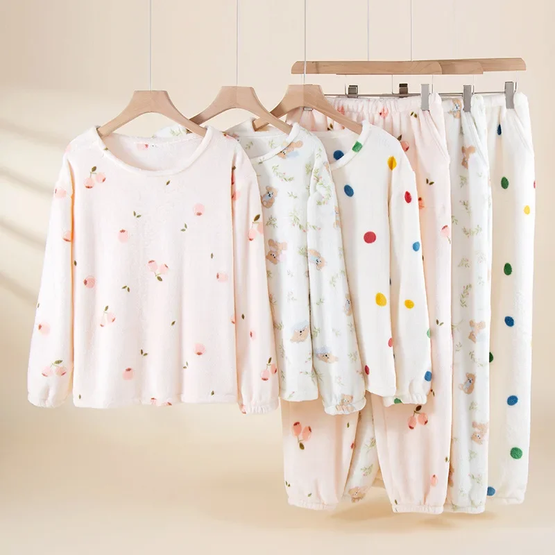 

Women's Flannel Pajamas Clothes Set for Winter Warm Thicker Coral Fleece Round-Neck Pullover Cartoon Home Wear Pajamas Set