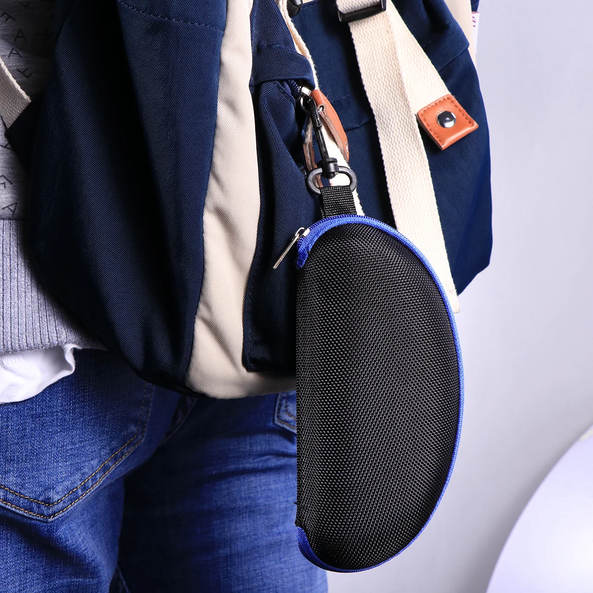 

Colorful Eyeglasses Box Compact Portable Scratch Resistant Storage Case For Myopia Glasses Sunglasses Oval Box