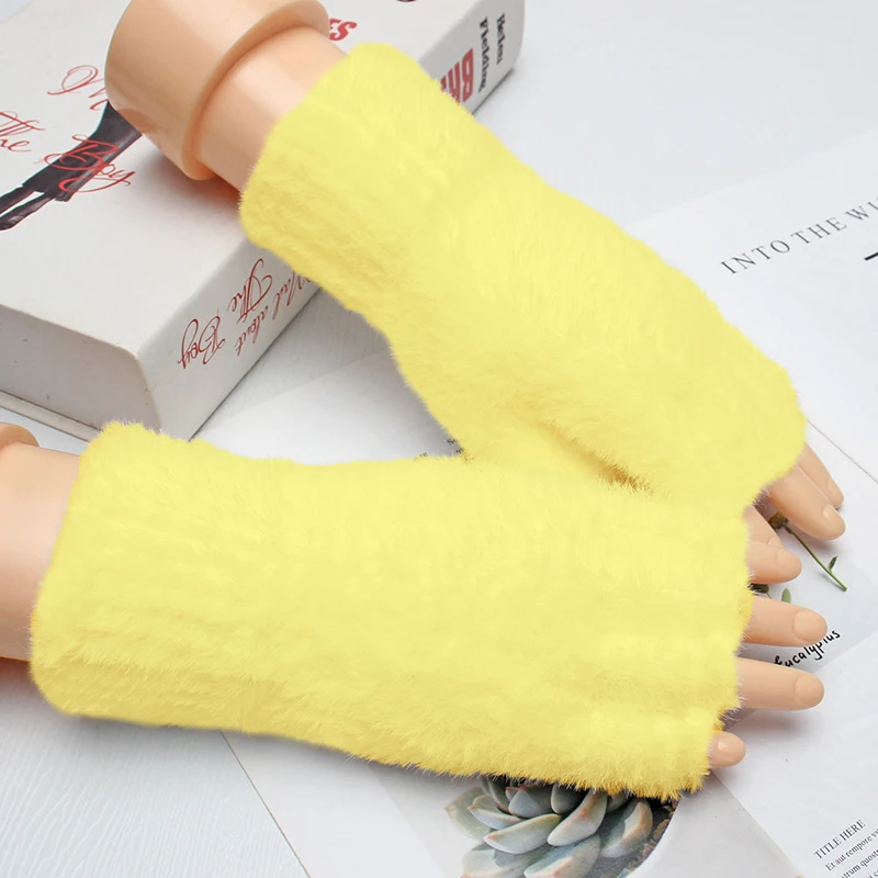 Half finger gloves for women in winter, plush and warm. Students write, type, knit, half cut open finger long gloves