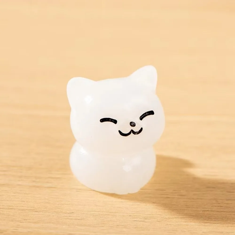 

Micro Landscape Resin Luminous Cat Figurines Glow At Night Tiny Miniature Lucky Cat Mini Cat Animal Gift Giving