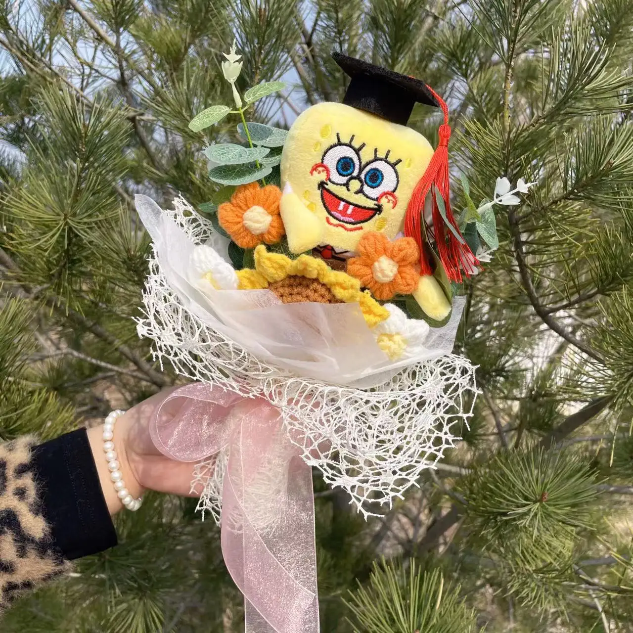 Catoon Stich Winnie the Pooh SpongeBob Plush Doll Toy With Flowers Creative Handmade Bouquet Valentine Christmas Graduation Gift