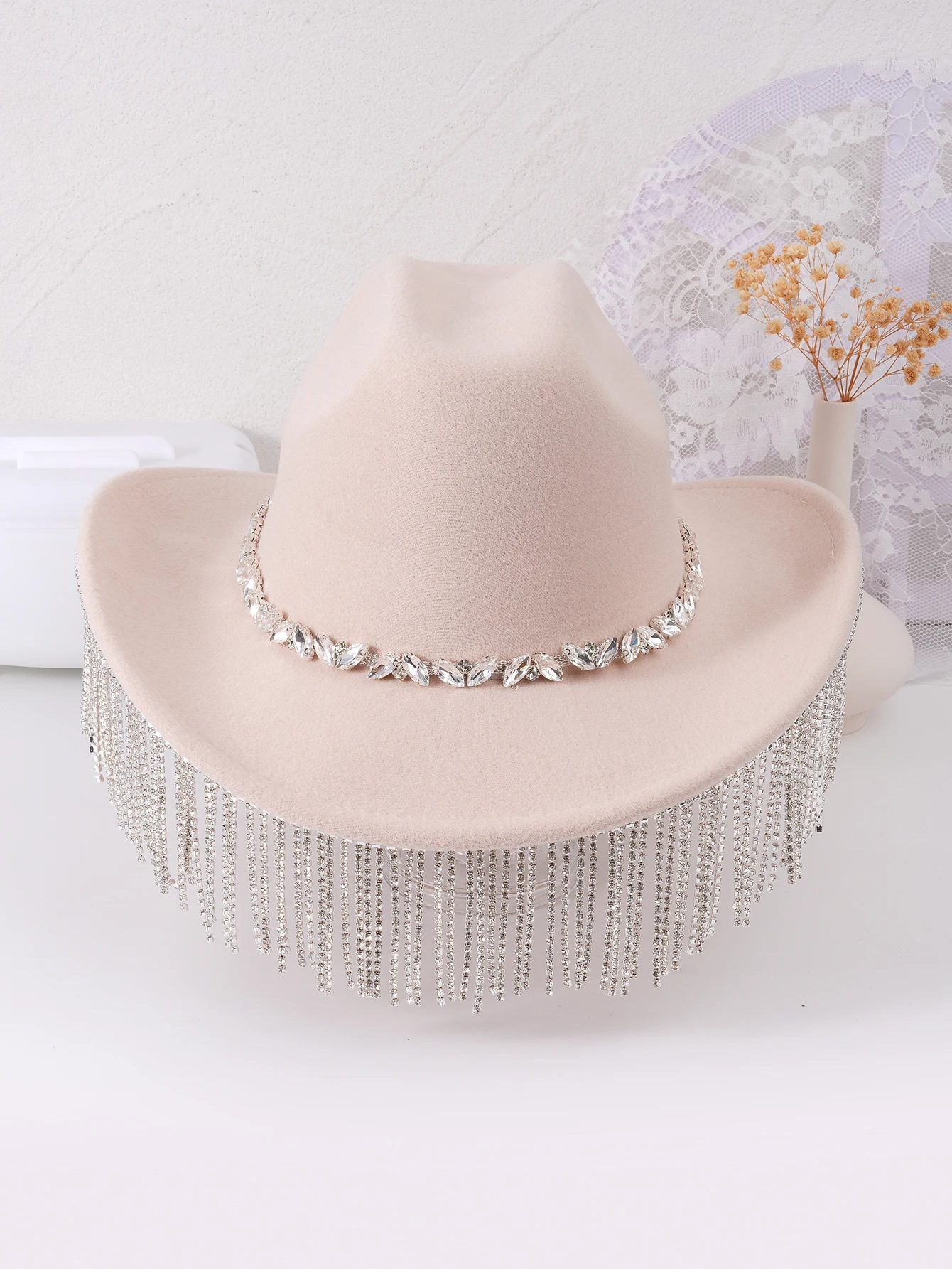 Western Cowboy Hat Men Women Top Hat Bucket Hats Outdoor Fashion Big Brim Jazz Top Hat Chain Metal Diamond