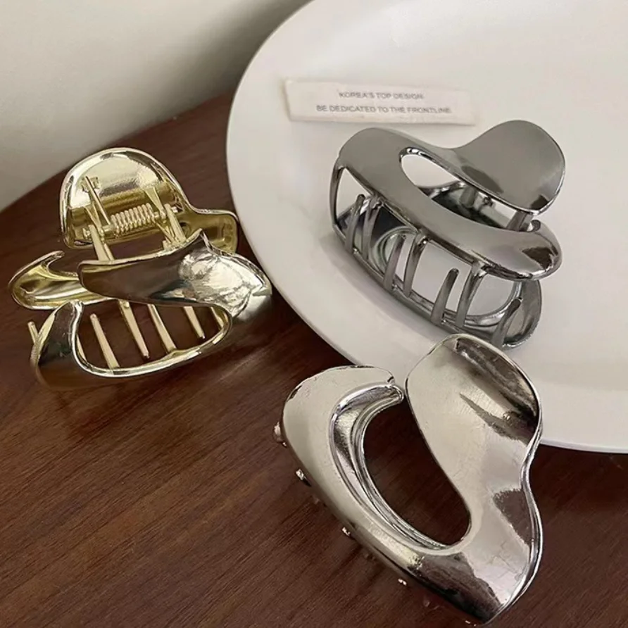 Metall-Haarklammer, elegante, hohle, geometrische kleine Haarspangen, koreanische Haarspangen, Mädchen-Haarnadeln, modische Haarkrabben für Damen – Detail 2