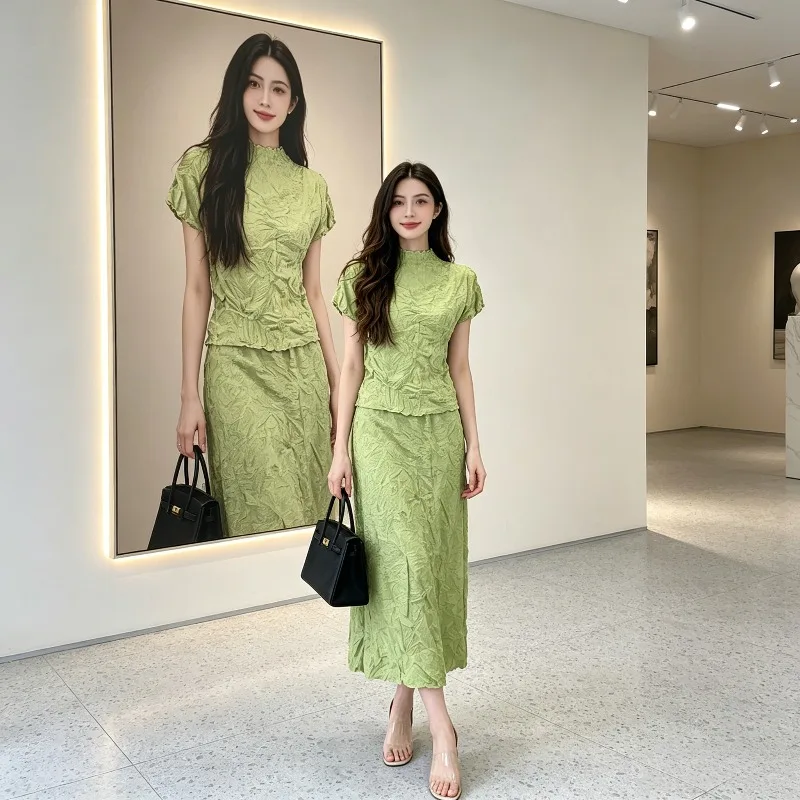 

Miyake Pleated Short Sleeve T-Shirt and Skirt Set Two-Piece Fashionable Women's High-End Solid Color Gradient Stylish Versatile