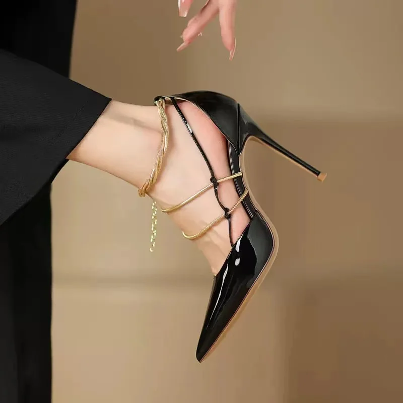 Star style Fashion Metal Chain Spring Women Pumps Elegant Pointed toe Patent Leather Stiletto High heels Wedding Banquet Shoes