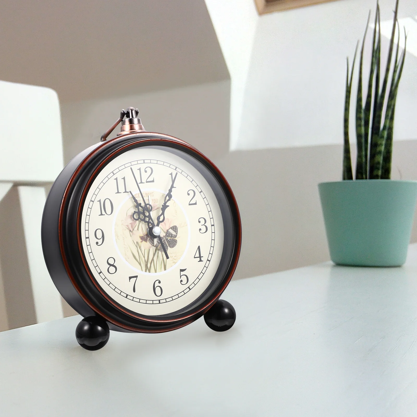 

Vintage Alarm Clock Retro Style Silent Movement Moistproof Box Metal Coating Decorative Bedside Clock For Home Daily Use