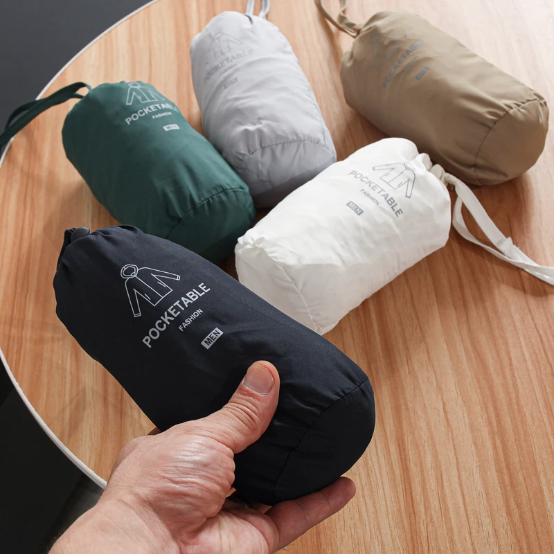 

Men's Summer Loose UV Protection Lightweight Breathable Hooded Sun Protection Clothing Skin Jaet Outerwear Faionable Urba...