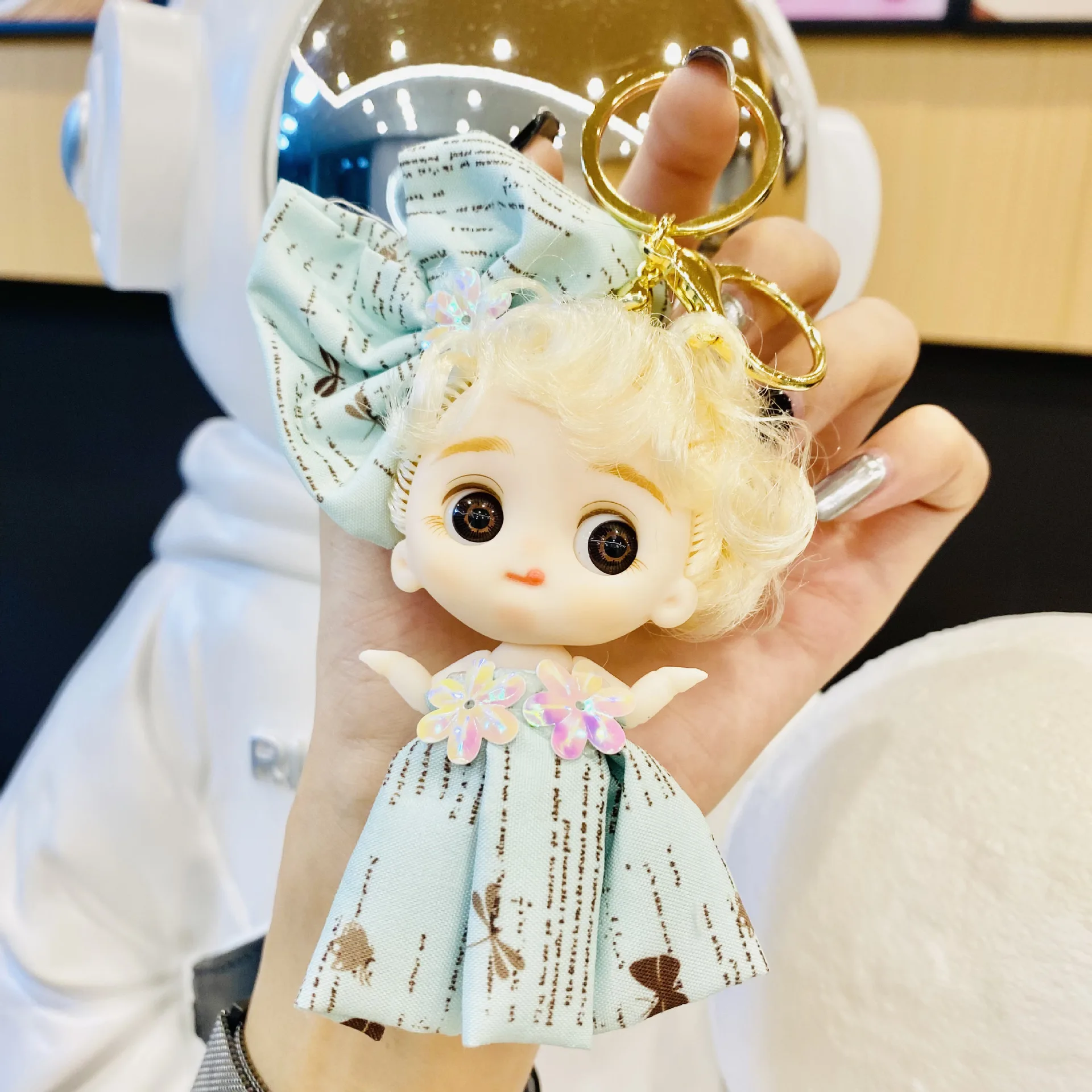 10cm Dolls Pendant For Girls Mini Doll Kawaii Pocket Toys Cute Face Dolls Toy Car Bag Charm Jewelry Keychain Creative Kids Gifts