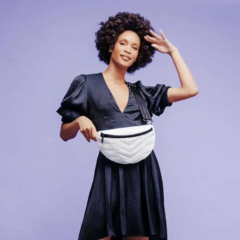 Compact Sling Bag for Quick Escapes