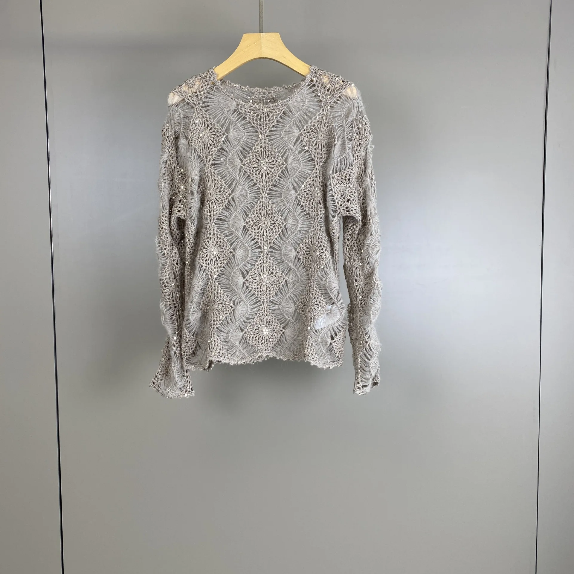 2026 Autumn Winter New 100% Wool Round Neck Sparkling Hollow Knitted Fashion Sweater