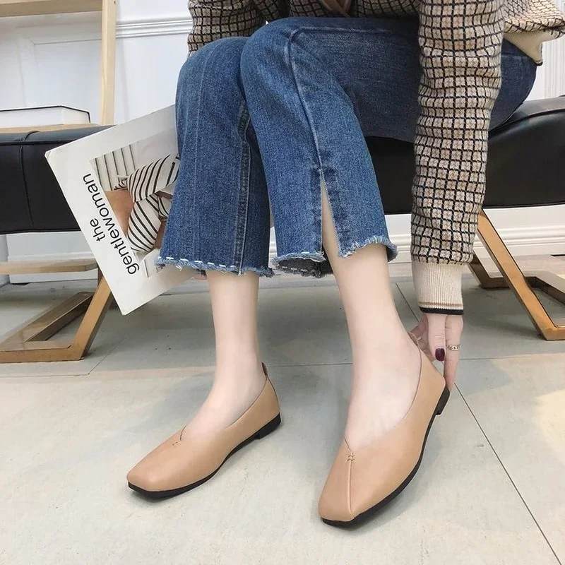 2024 Spring and Autumn New Flat Shoes Woman\'s Shallow Mouth Soft Bottom Beans Shoes Women\'s Fashion Casual Woman Shoe Wholesale