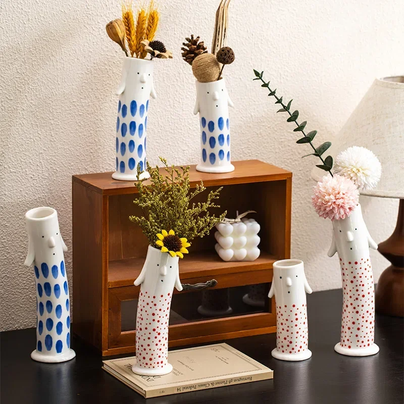 2026 Unique Ceramic Vase Cartoon Handmade Ceramic Crafts Coral Duct Family Lovely Vase Floral Arrangement Accessories Home Decor