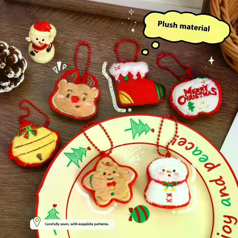 พวงกุญแจตุ๊กตาคริสต์มาสการ์ตูนน่ารัก ตุ๊กตาหิมะ ซานตาคลอส ของเล่นตุ๊กตา ของตกแต่งกระเป๋าเป้ ของขวัญ