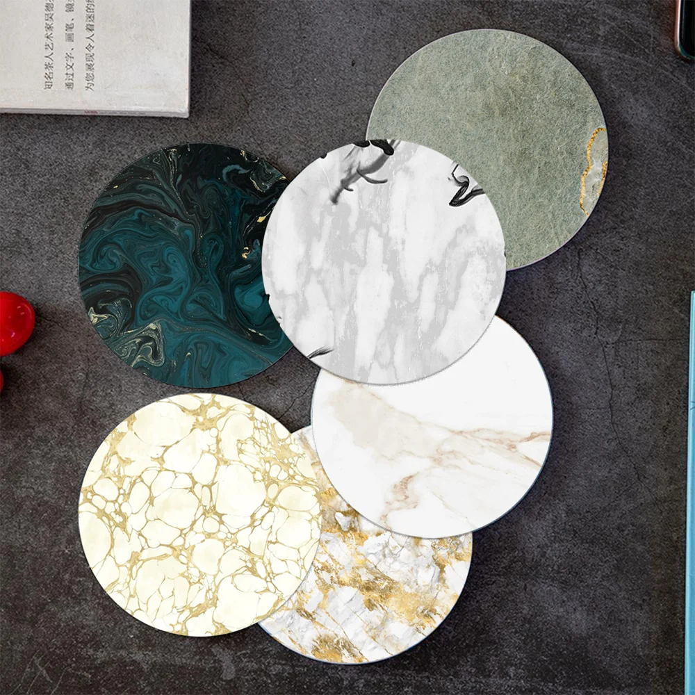 Zestawy podkładek ceramicznych w stylu marmuru Podkładki pod napoje Chłonna podkładka pod kawę Drewniany stół Parapetówka na prezenty