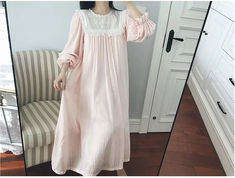 Women\'s Lolita Dress Pink Princess Sleepshirts Vintage Palace Style Embroidered Nightgowns.Victorian Nightdress Lounge Sleepwear