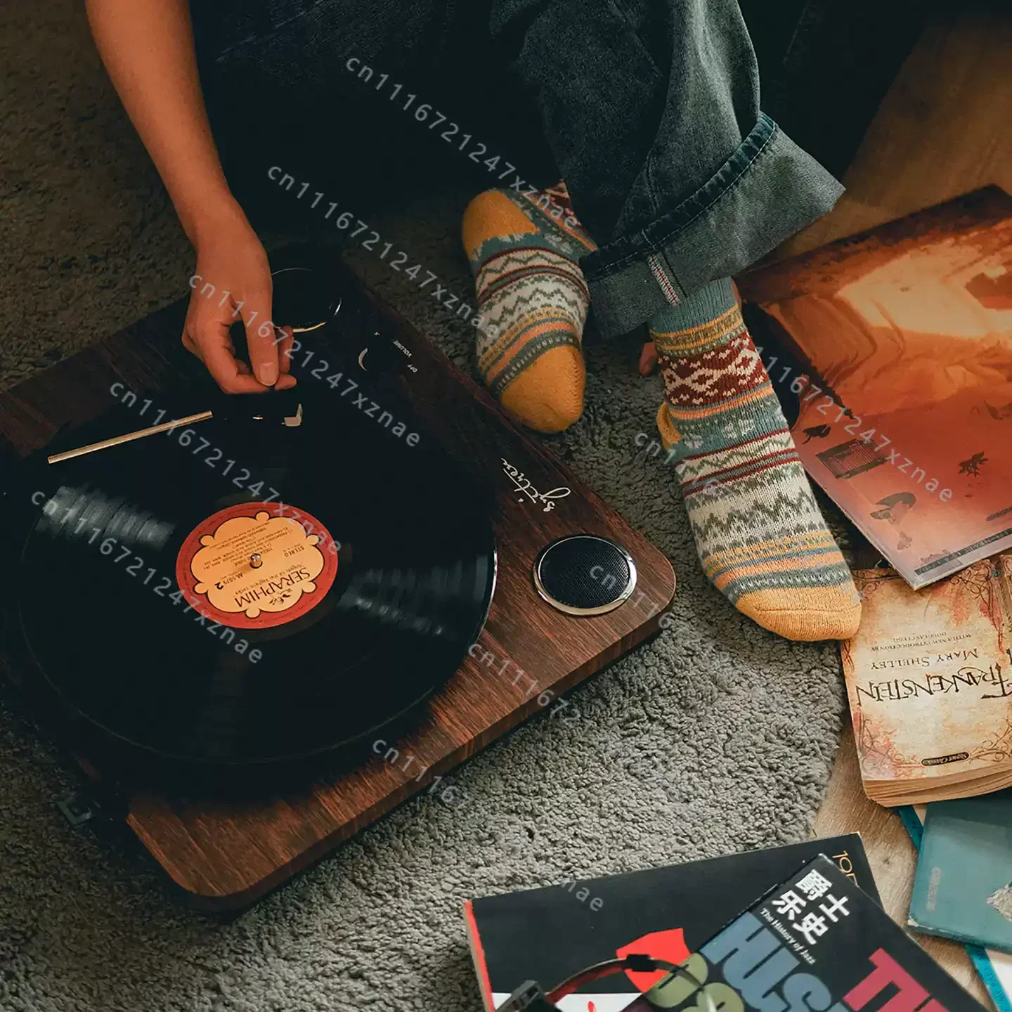 Retro Phonograph Bluetooth Speaker Vintage Wooden Record Player Ornament Old-Fashioned Decoration for Living Room Study Office view 4