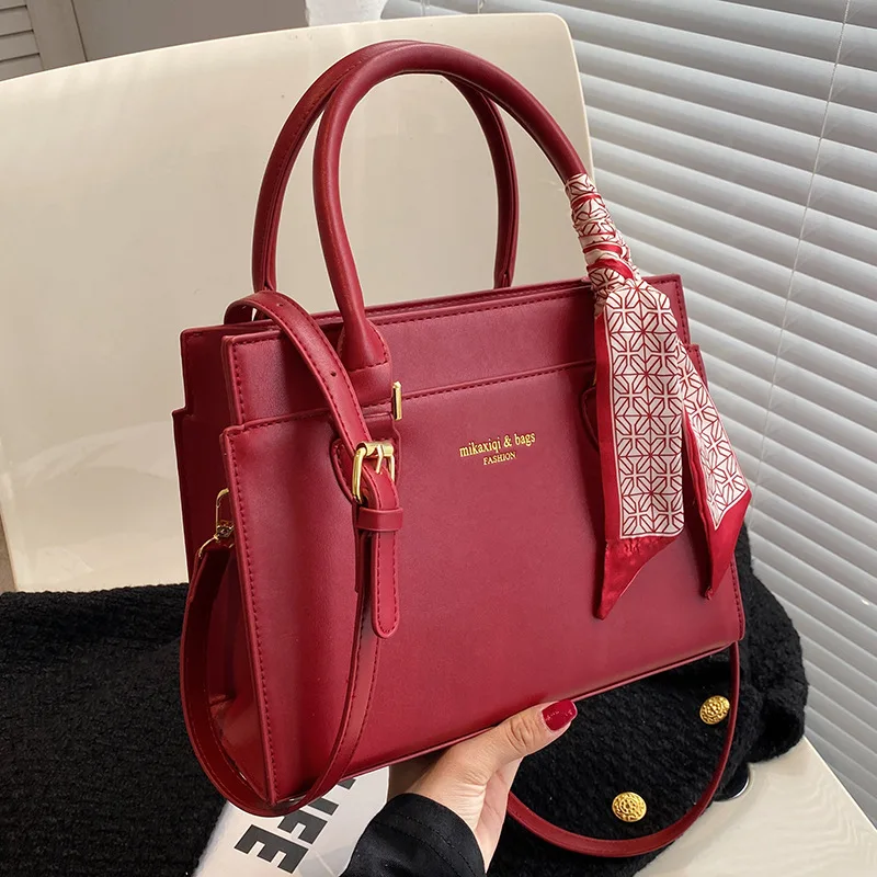 

Red Wedding Bag Senior Texture Retro Small Square Bags Female New Popular Crossbody Pack Tote Simple Solid Leather Handbag