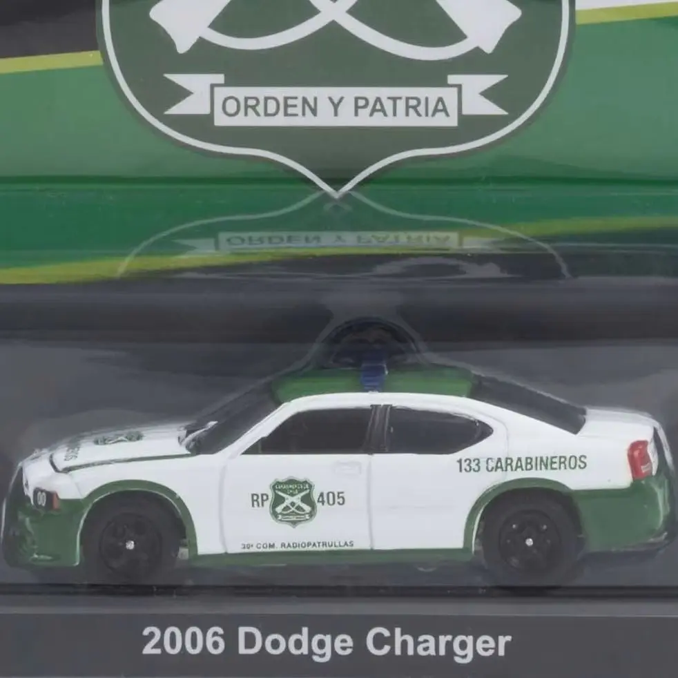 

1: 64 2006 Dodge Charger Dodge Charging Chilean Armed Police Advanced Car Model Collectibles