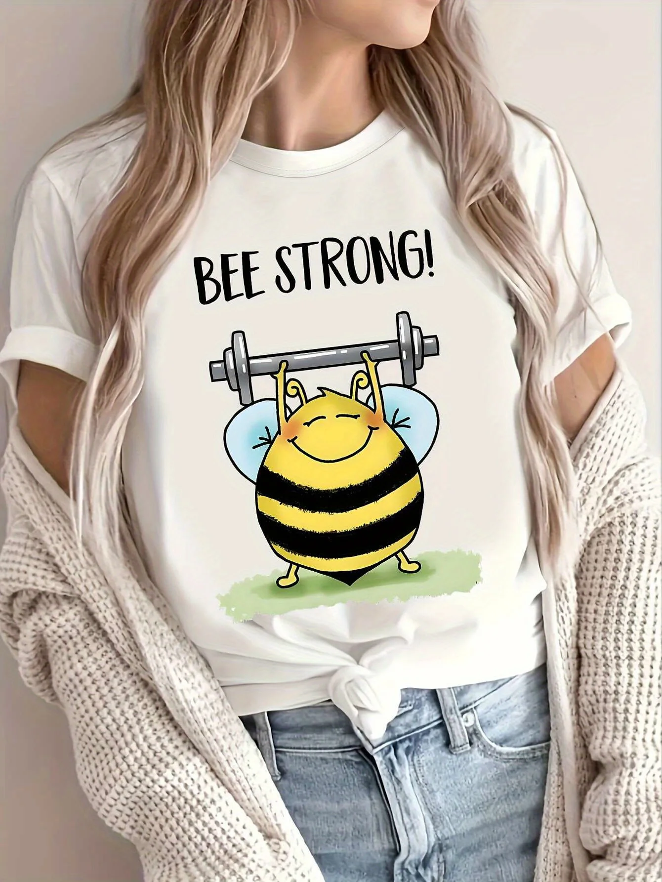 Nova camiseta para esportes de lazer ao ar livre verão 2025 em torno do pescoço mangas curtas engraçado abelha padrão de fitness impresso mulher casual topo