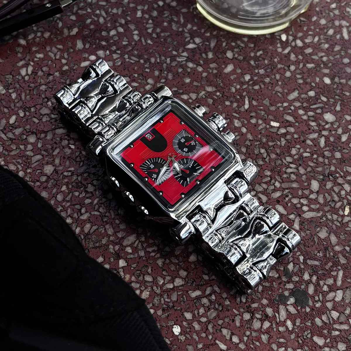 Men's Quartz Watch Heavy Metal Series with Japanese Movement 45mm Diameter 11mm Thickness Stainless Steel Strap Waterproof 50 M