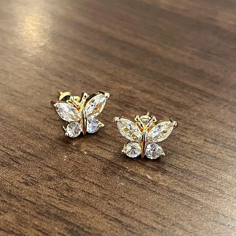 Cute Women Earrings Butterfly Ear Studs Cartilage Cubic Zirconia Gold Color Mini Tragus Piercing Korean Fashion Jewelry KBE413