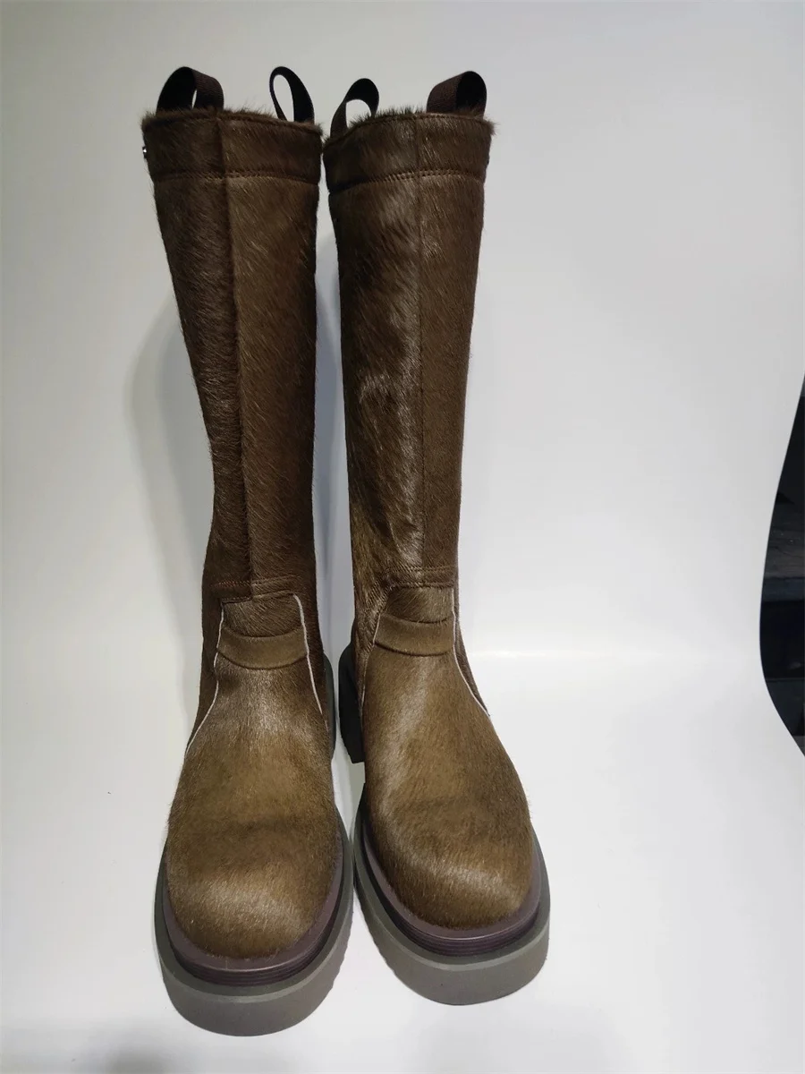 Stivali con suola grossa Bogun in vera pelliccia punk fatti a mano personalizzati di alta qualità al ginocchio