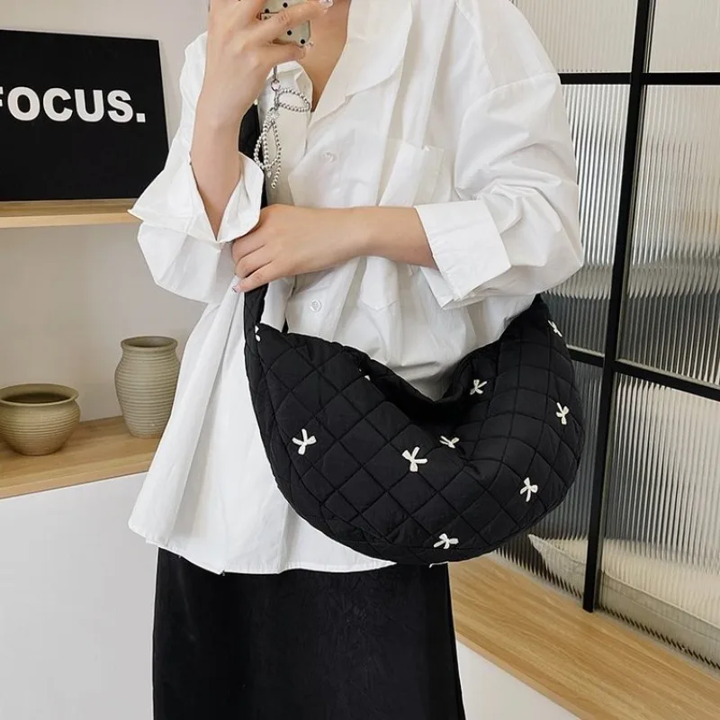 

Luxury Brand Leather Tote Bag for Women, Spacious and Stylish Handbag, Famous Designer, Popular Classic Elegant