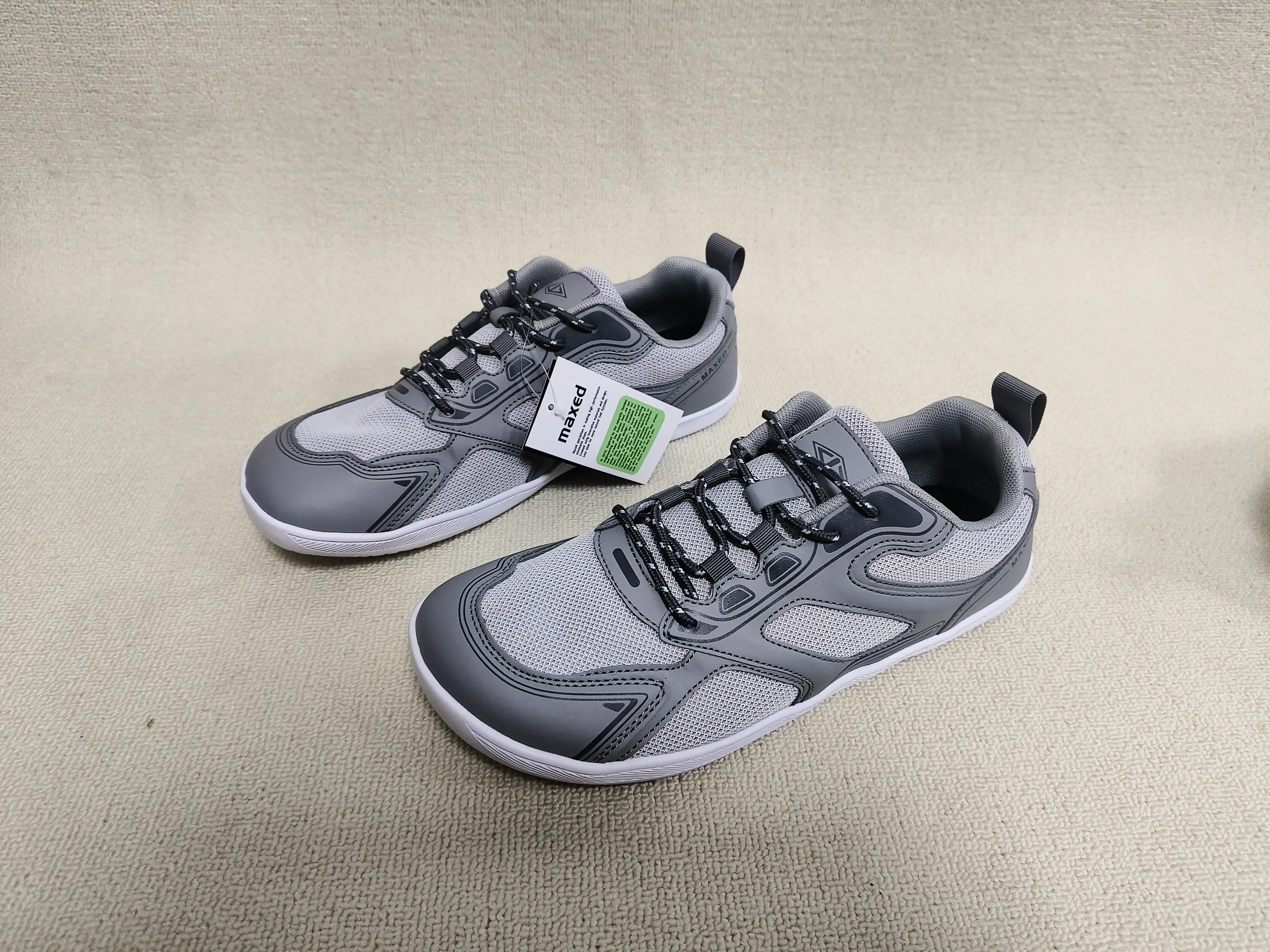 

2025 Classic Bestseller All-Season High-Quality Unisex Outdoor Anti-Slip Walking Shoes Durable High-Traction Walking Shoes