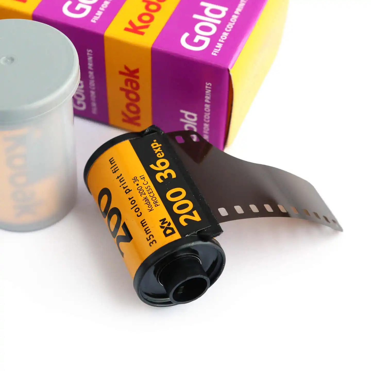 New Packaging 36 Exposure Per Roll KODAK GOLD 200 35mm Film 1 2 5 6 10 Roll For KODAK M35 / M38 Camera (Expiration Date: 2027)