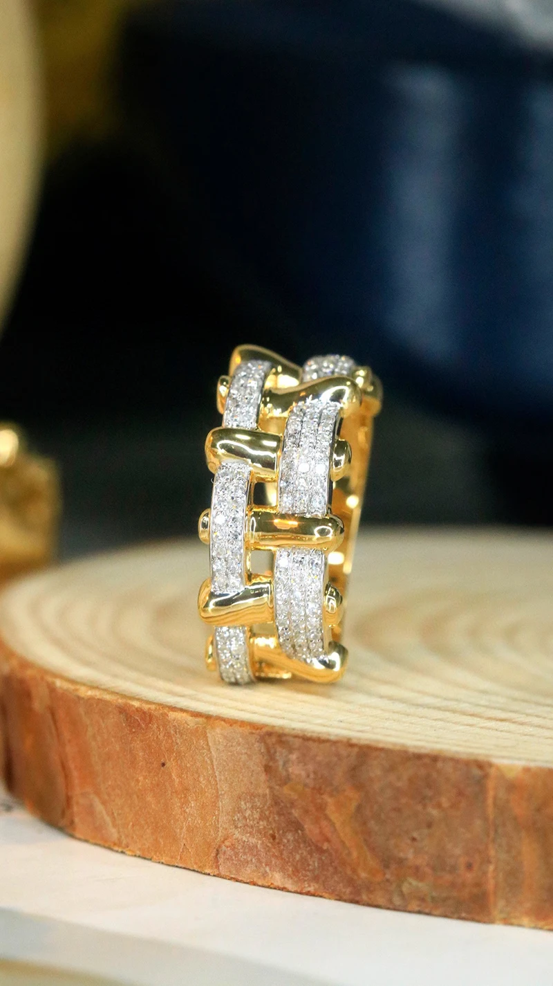 LUOWEND 100% 18K Yellow Gold Rings Fashion Metal Style Real Natural Diamond Engagement Ring for Women High Wedding Jewelry
