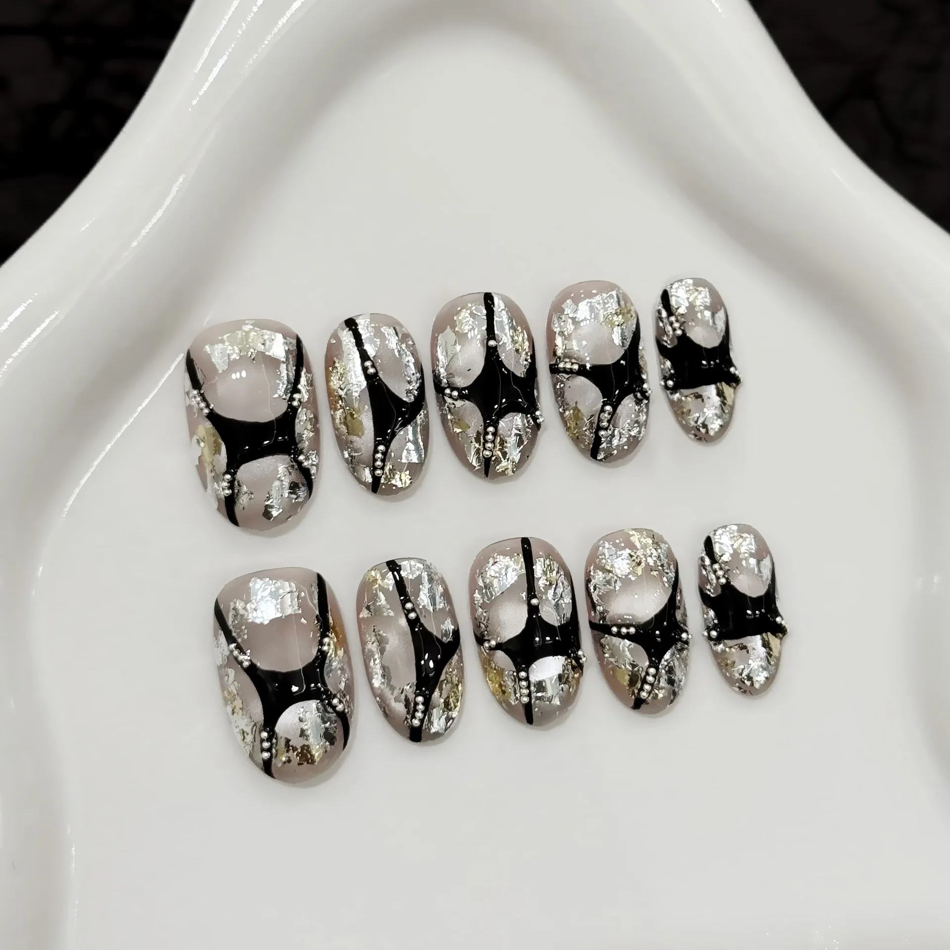 10Pcs Short Oval Press On Nails Galaxy Design Hand Painted Texture Glitter Cat Eye Silver Crack White Nails With 4-PIECE Tools